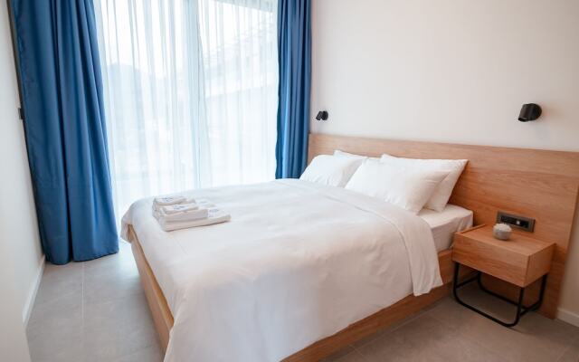 Royal Blue Resort & Residence