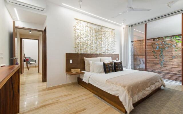 103 Cozy apartment with private terrace 2 br 2 ba