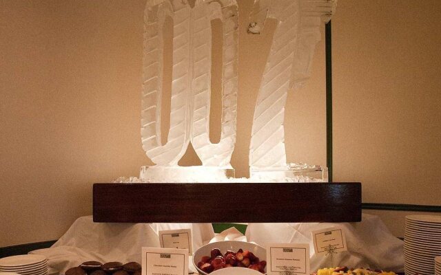 DoubleTree Suites by Hilton Naples