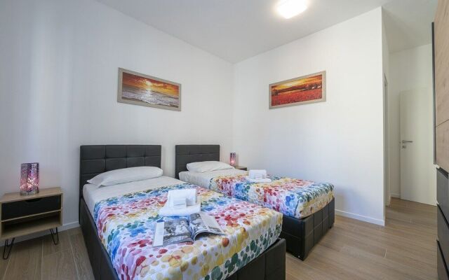 Boutique Apartment 10