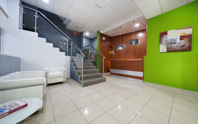 Mhc Arenales Hotel