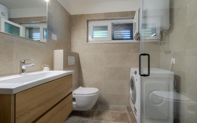 Amazing Apartment in Bibinje With 3 Bedrooms and Wifi