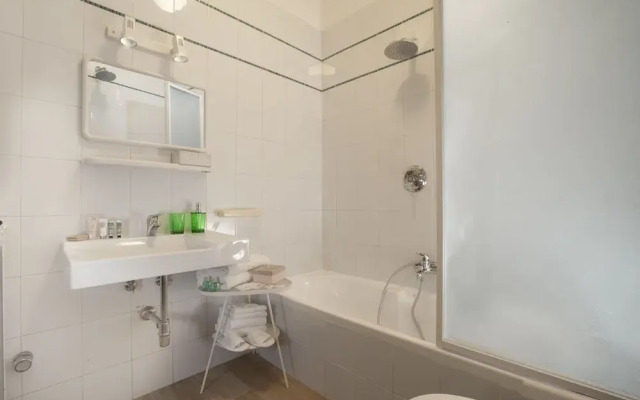 G&G Sorrento Apartments