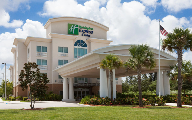 Holiday Inn Express Hotel & Suites Fort Pierce West, an IHG Hotel