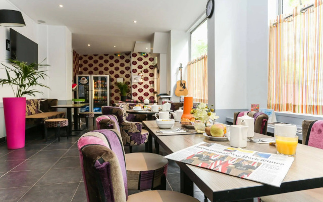 Avalon Hotel Paris Gare du Nord