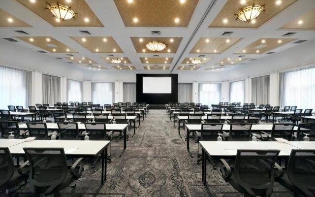 Tarrytown House Estate