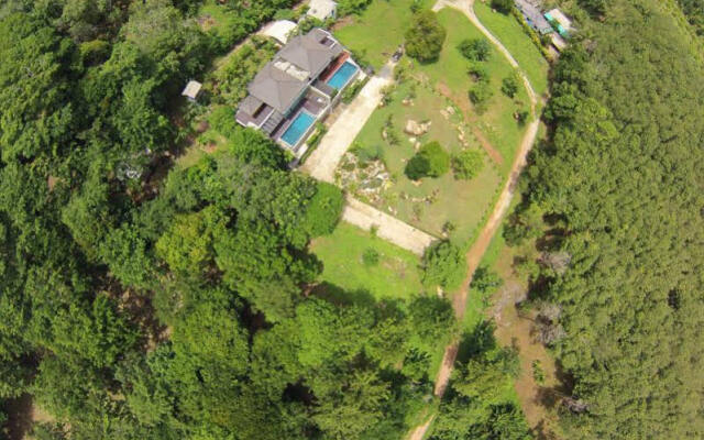 Tropical Villa Khao Lak