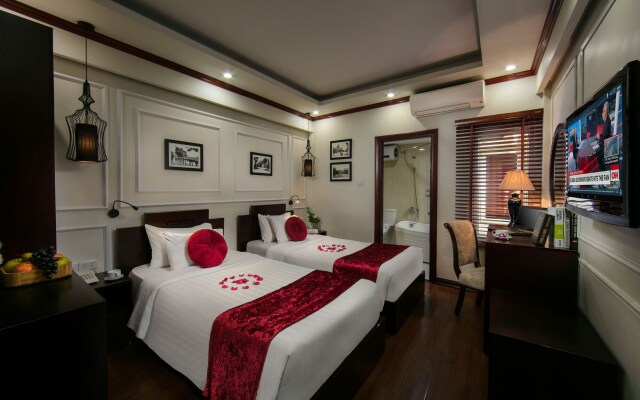 Golden Lotus Legend Hotel