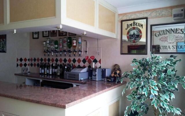 Roseglen Hotel