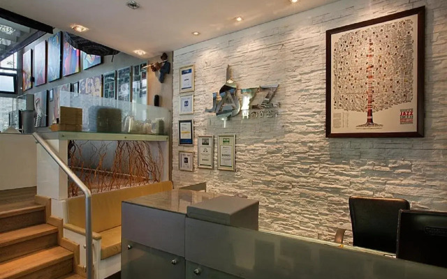 Jazz Hotel