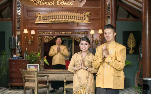 Rumah Boedi Private Residence Villa