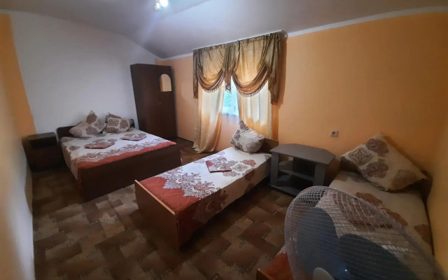 Mandarin Paradise Guest House