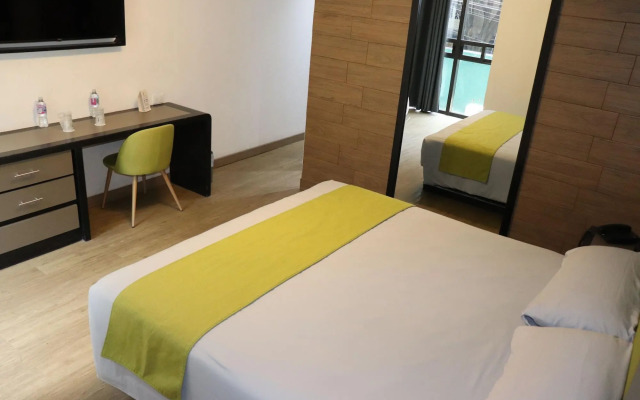 Hotel Embassy