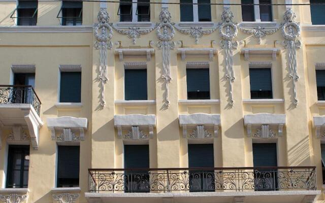 Trieste 411 (Rooms & Apartments)