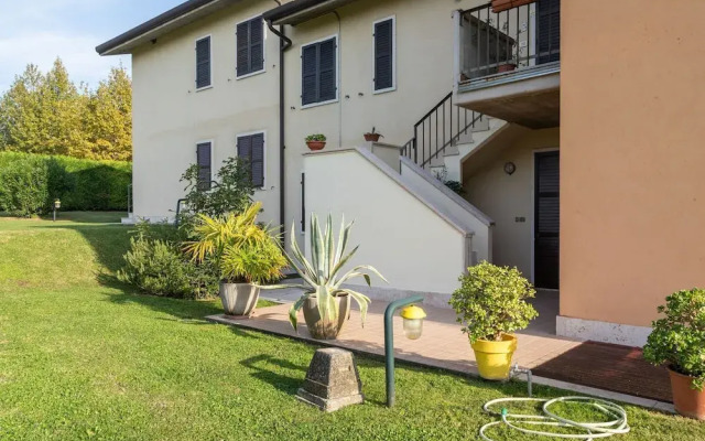 Holiday Appartment With a big Garden, Nearby Lazise's Centre