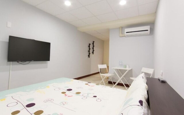 Wei Yang Light Travel