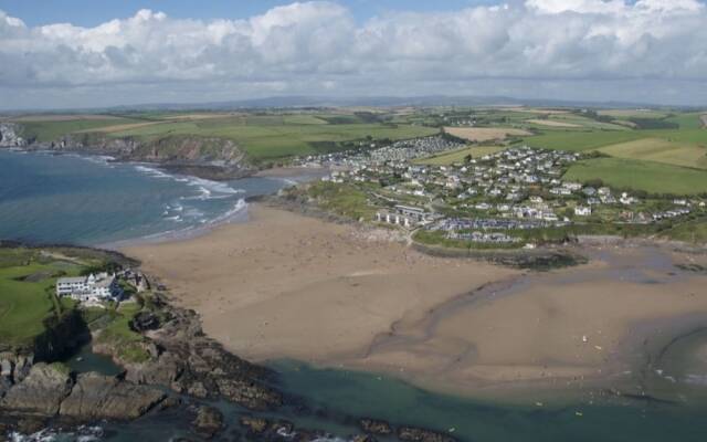 Beautiful Holiday Home in Kingsbridge With Garden