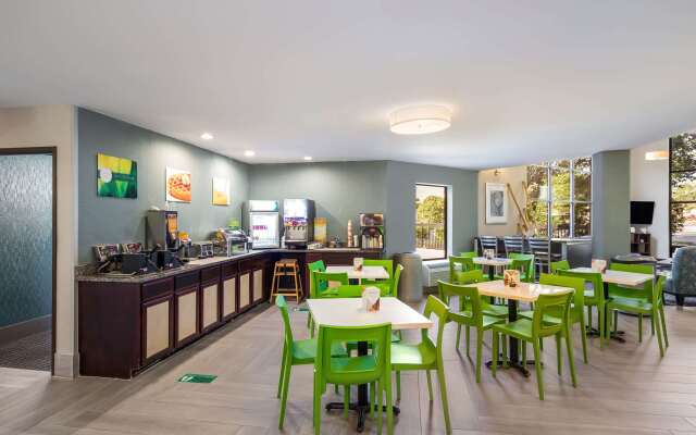 Quality Inn near MCAS Cherry Point