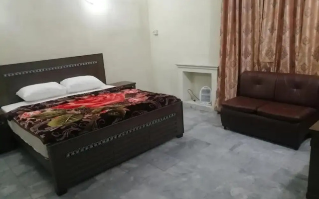 Star Hotel Lahore