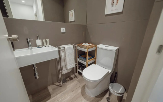 1BR Flat in Trindade w/ AC by metro station