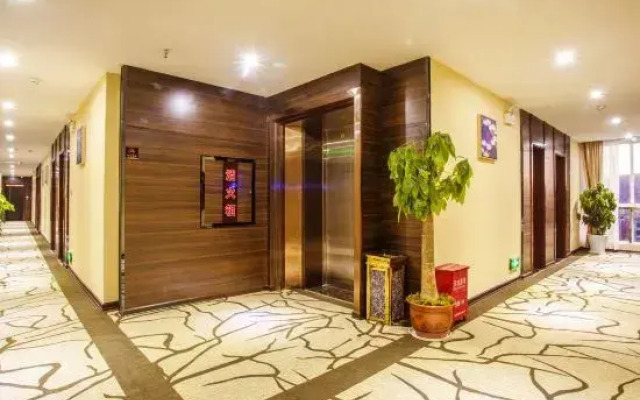 Yunting City Hotel (Lijiang Ancient City)