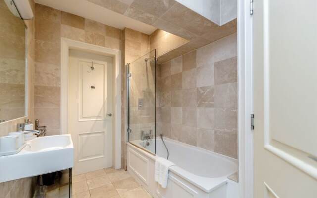 Outstanding Trafalgar Penthouse, sleeps 8