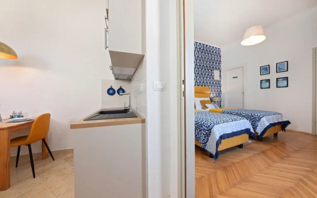 Apartment Arena