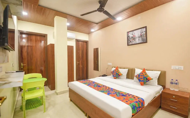 Fabhotel White House Tilak Nagar