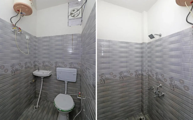 Mohit International 2 By OYO Rooms