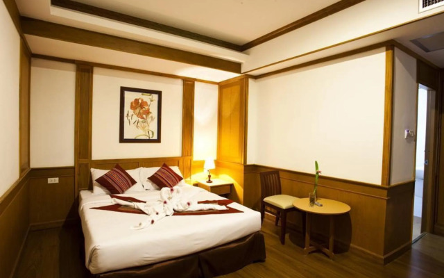 Zaza Hotel Bangpoo