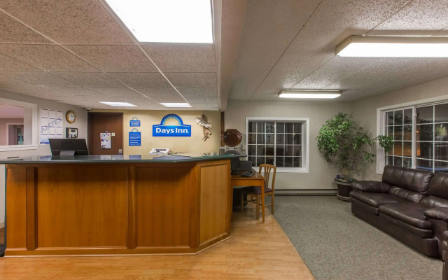 Days Inn by Wyndham Pierre