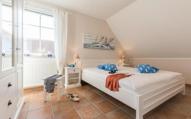 Raemel Haus _Sterntaucher_