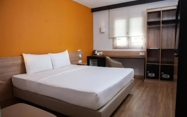 Dunia Hotel Bamako Aci 2000