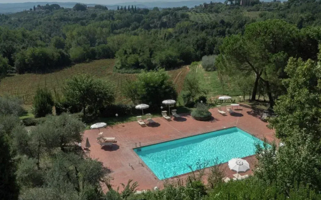 Cozy Holiday Home With Pool in Sienna Italy