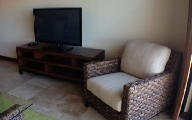 Ocean View Home RO005