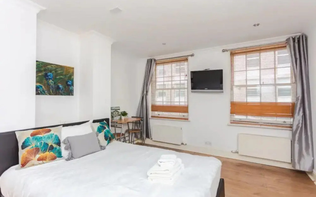 Lovely London Studio Apartment Near Trendy Shoreditch