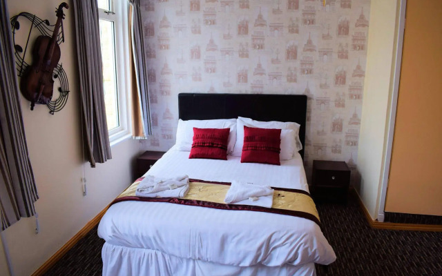 The Clarendon Showtel