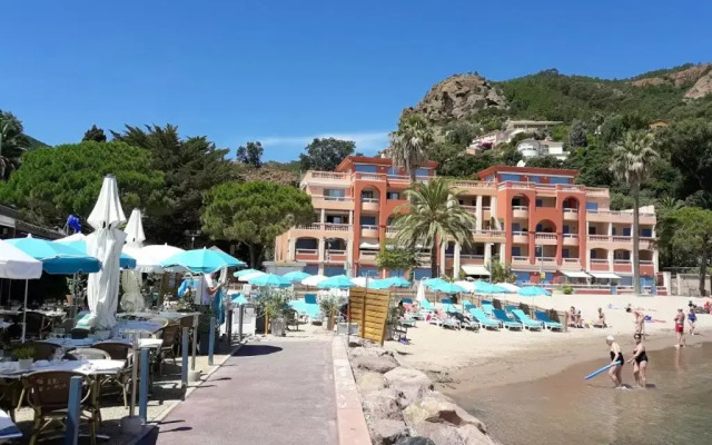 Apartment With one Bedroom in Théoule-sur-mer, With Wonderful sea View