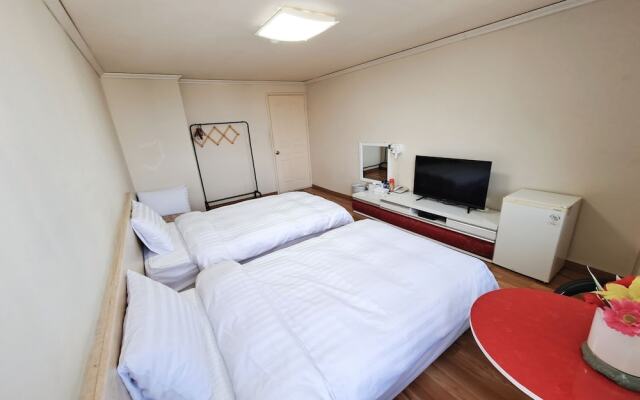 Yangyang Naksan Pebble Beach