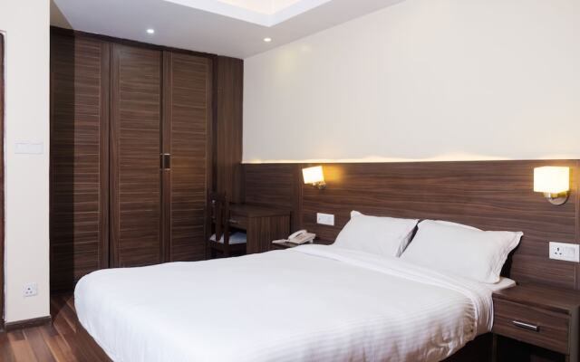 Forbes Hotel and Apartment