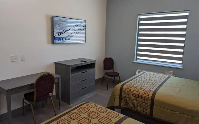 Texas Bungalows Hotel & Hotel Que at  i35 Austin Pflugerville