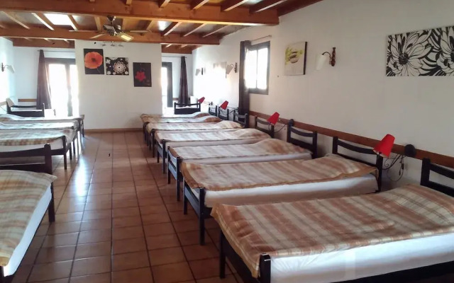 Hostel Gite Zuharpeta