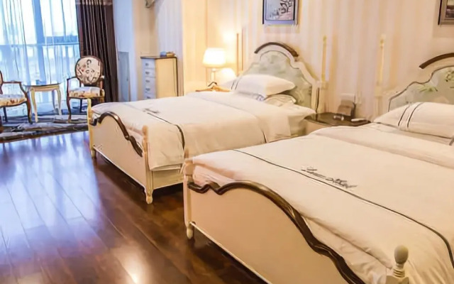 Lantis Hotel
