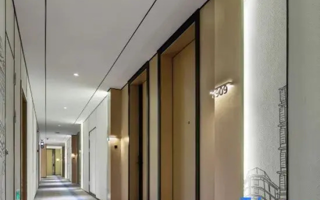 The Hotel V (Shanghai Hongqiao Hub)