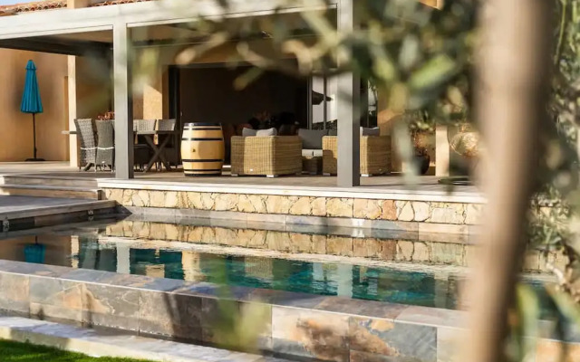 Villa Riposu Jacuzzi Pool Beach Access on Foot