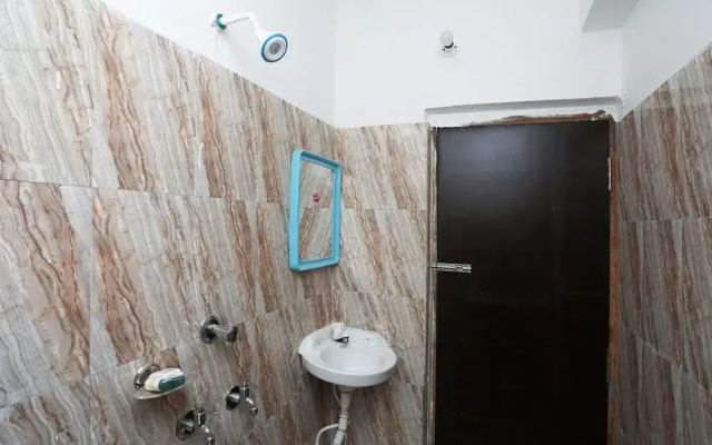 Sterling Inn By OYO Rooms