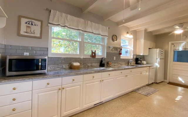 Coastal Breezes 4 Bedroom Home