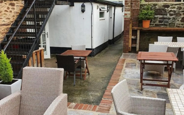 Halfway House Inn