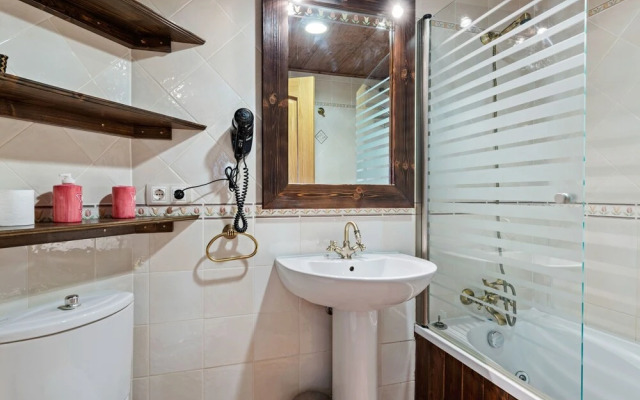 Charming Apartment in Gudar With Terrace