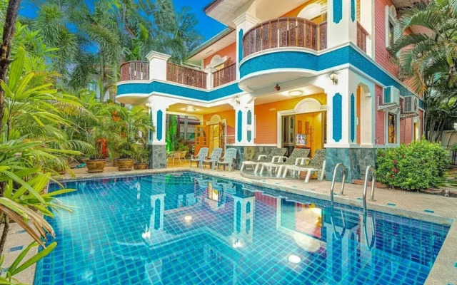 Pattaya Holiday House